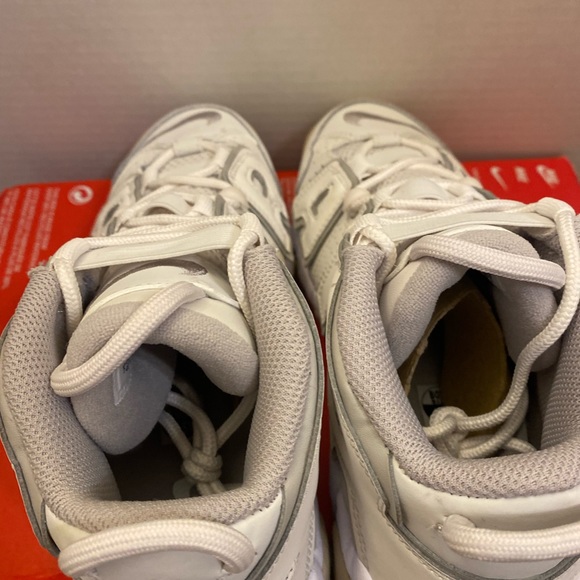 NIKE AIR MORE UPTEMPO (GS) - Picture 5 of 12